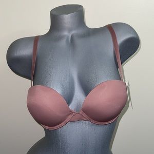 Super Push Up Multi-way Strapless Bra 3 Hooks. Ilys  Lumie Brand & Silicon Band.